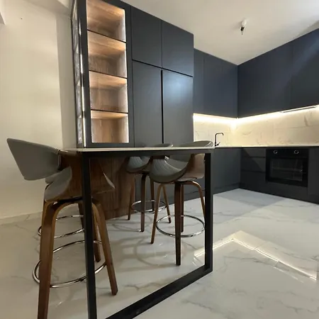 Royal Apartment *