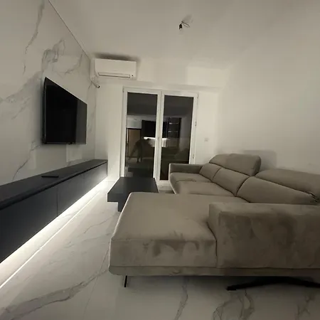 Apartment Royal